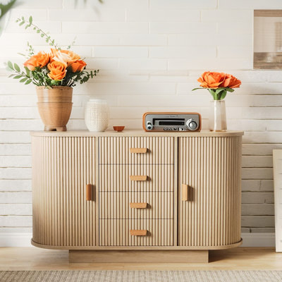Buffet à porte coulissante à motif de vagues moderne, armoire à panneau de particules à densité double avec portes doubles et 4 tiroirs, base renforcée, assemblage facile, rangement dans la salle à manger