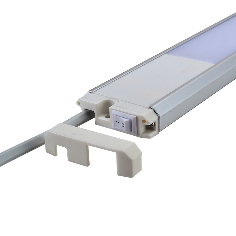 Luminaire à DEL 24 po à fil direct sous l'armoire 3000k blanc doux