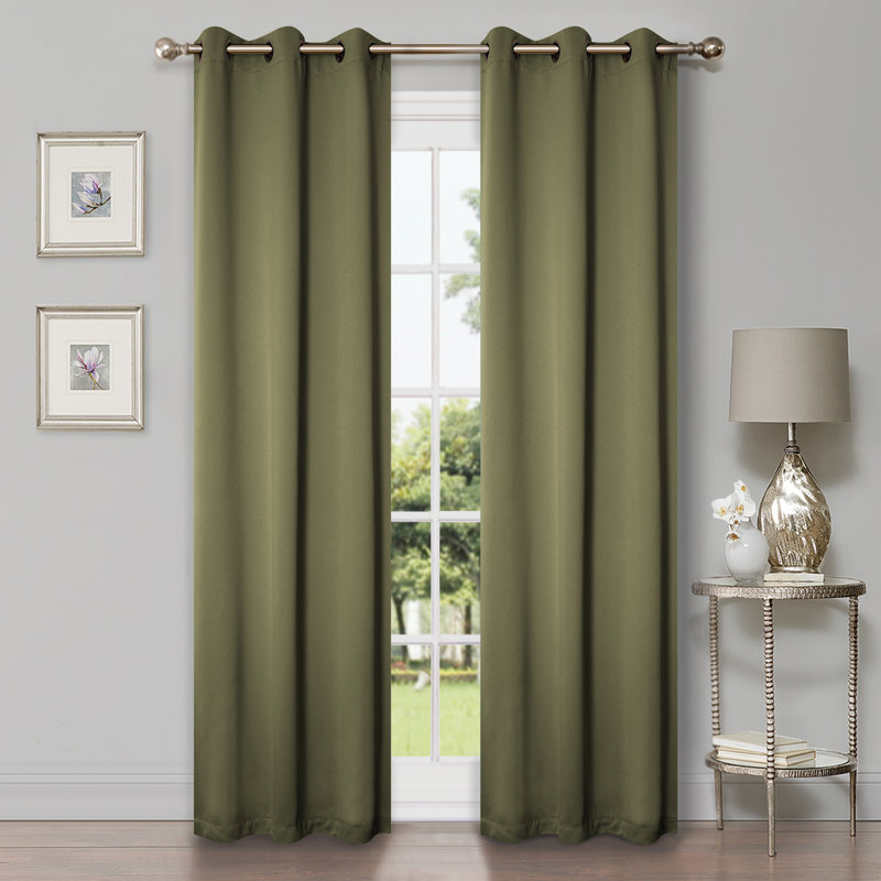  Paire de rideaux obscurcissant en polyester Trixie Millendon, L 42 po x L 108 po, Vert olive