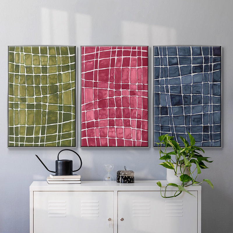«Square Bluff I», reproduction sur toile 3 pièces, H 24 po x l 48 po x P 2 po, Argent