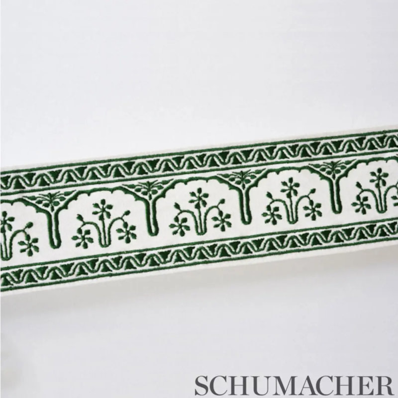 Nikola Tape, Emerald