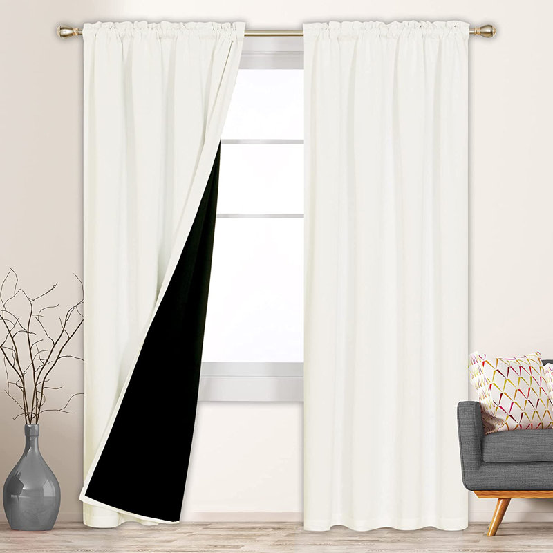 Paire de rideaux 100% occultant avec passe-tringle Deconovo, L 52 po x L 84 po, Crème
