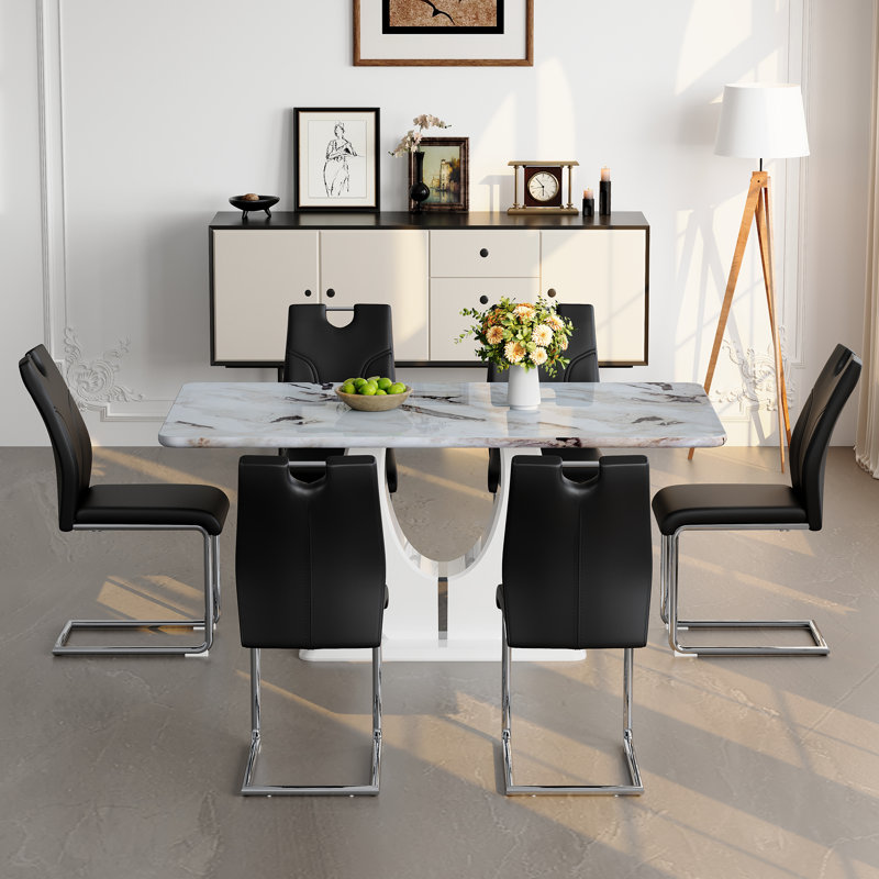 Table rectangulaire de 63 po avec chaises en similicuir, ensemble de table de salle à manger élégant pour la maison et l'appartement
