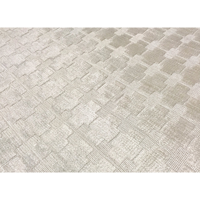 Area Rug in Beige, Rectangle 6'4" x 9'7"