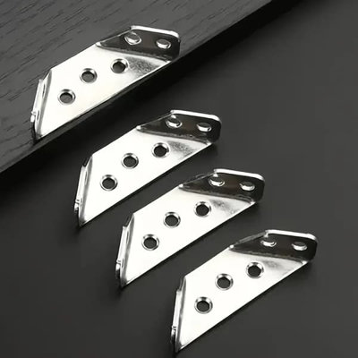 140pcs Heavy Duty Angle Brackets with Screws - 90° Angle Brackets, Scratch Resistant, Easy to Install on Furniture and Wooden Frames