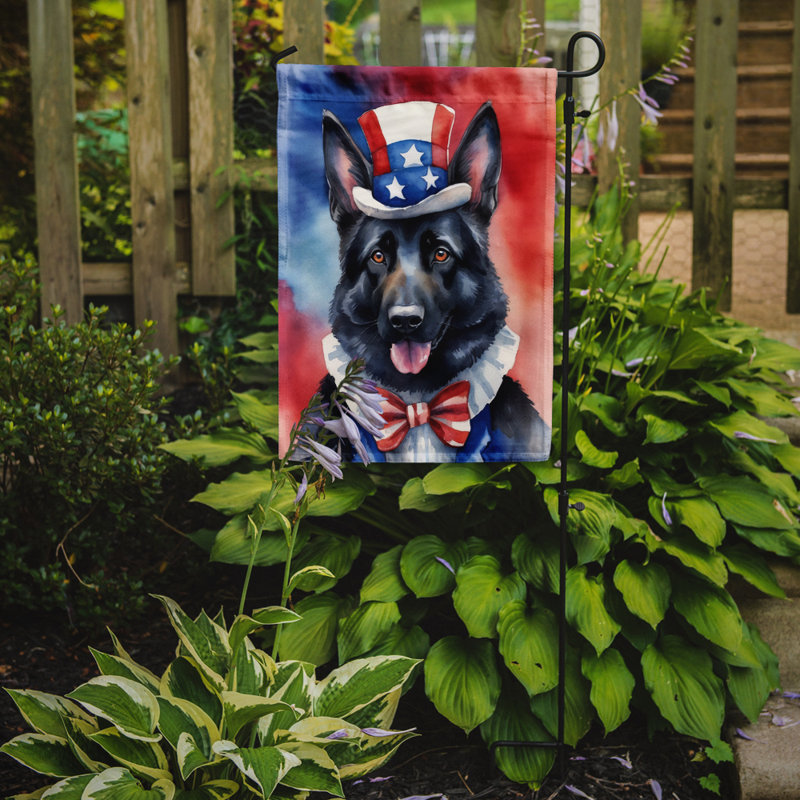 Drapeau patriotique du jardin américain, Berger allemand noir