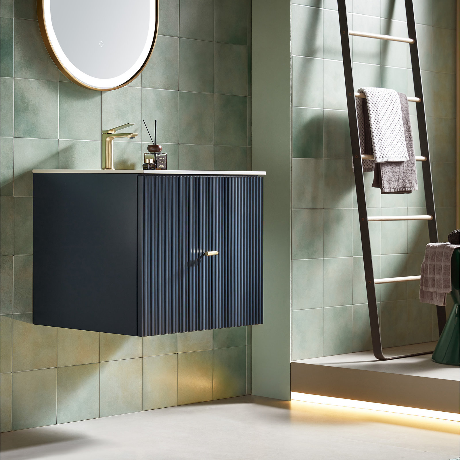 Jamell 30'' Single Bathroom Vanity, Dark Blue, White