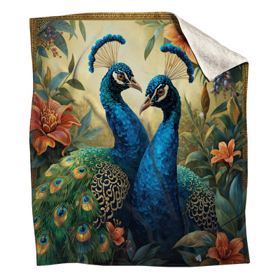 Paons bleus avec couvertures de fleurs