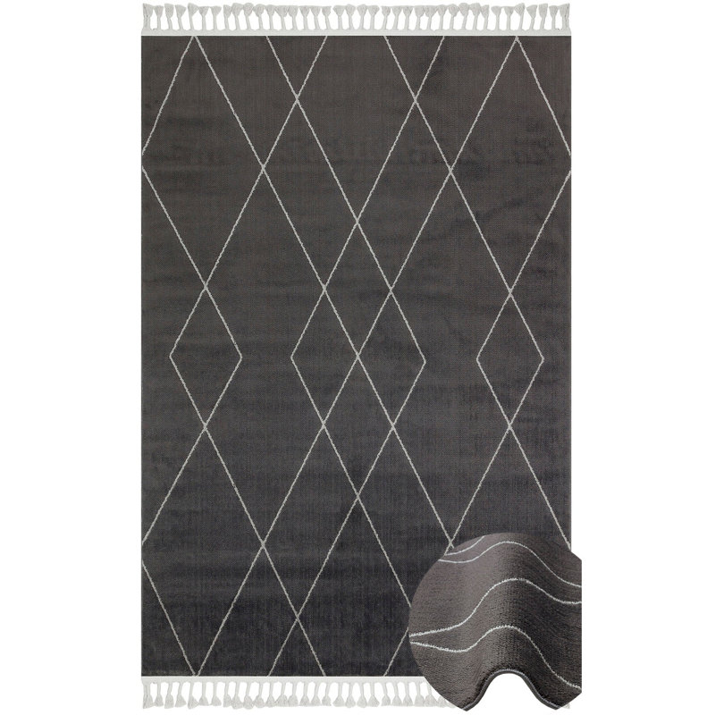 Adai Machine Made Indoor / Outdoor Area Rug, Runner 3'3" x 8'2"
