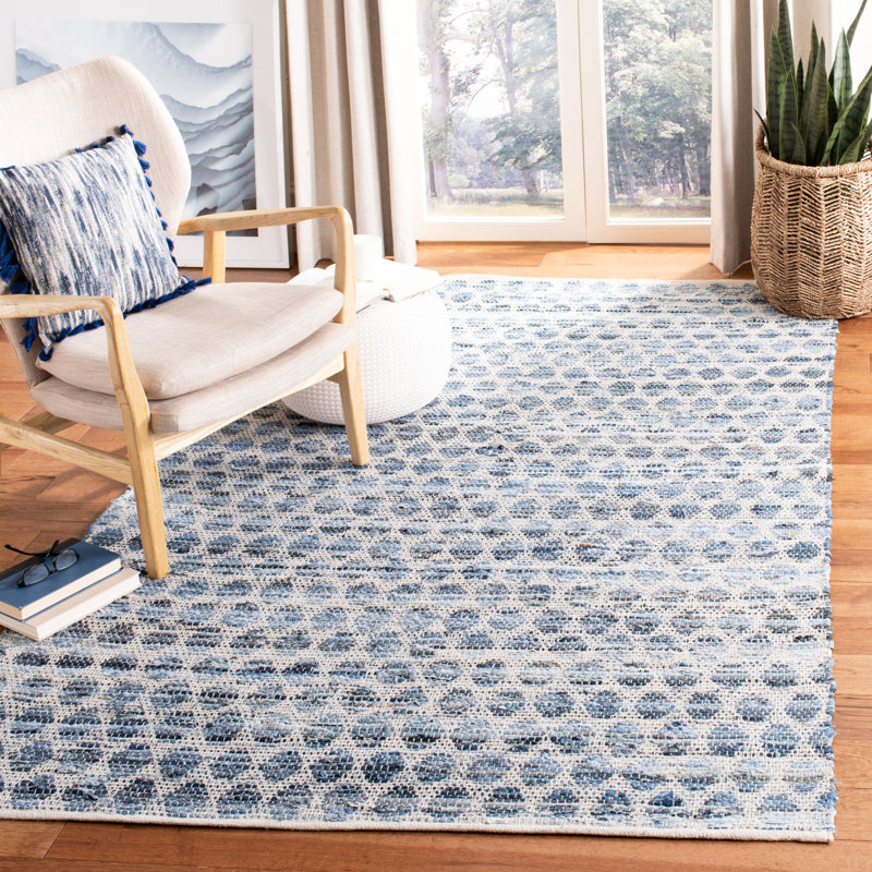 Lilliana Hand-Woven Flatweave Ivory/Blue Area Rug, Rectangle 8' x 10'