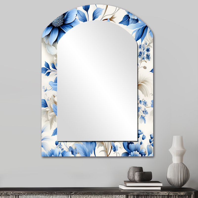 Motif victorien complexe de dentelle cobalt complexe - Miroir décoratif floral sur métal, 34 po x 25 po