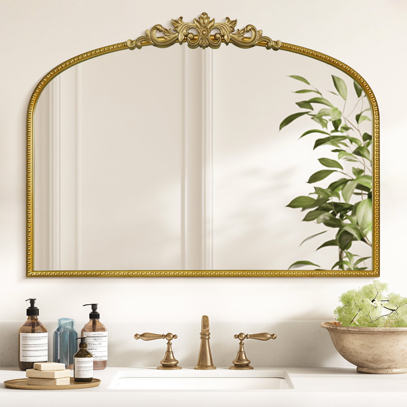 Miroir mural en verre Kiany , 24 po x 32 po, Doré