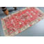 Tapis turc rétro fait à la main en rouge: tapis de sol anatolien unique et décoratif rouge / beige