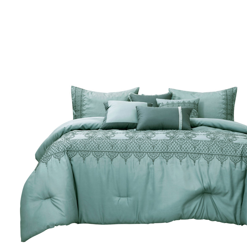 Modern & Contemporary Channel Damask Comforter, Queen Comforter + 6 Additional Pieces