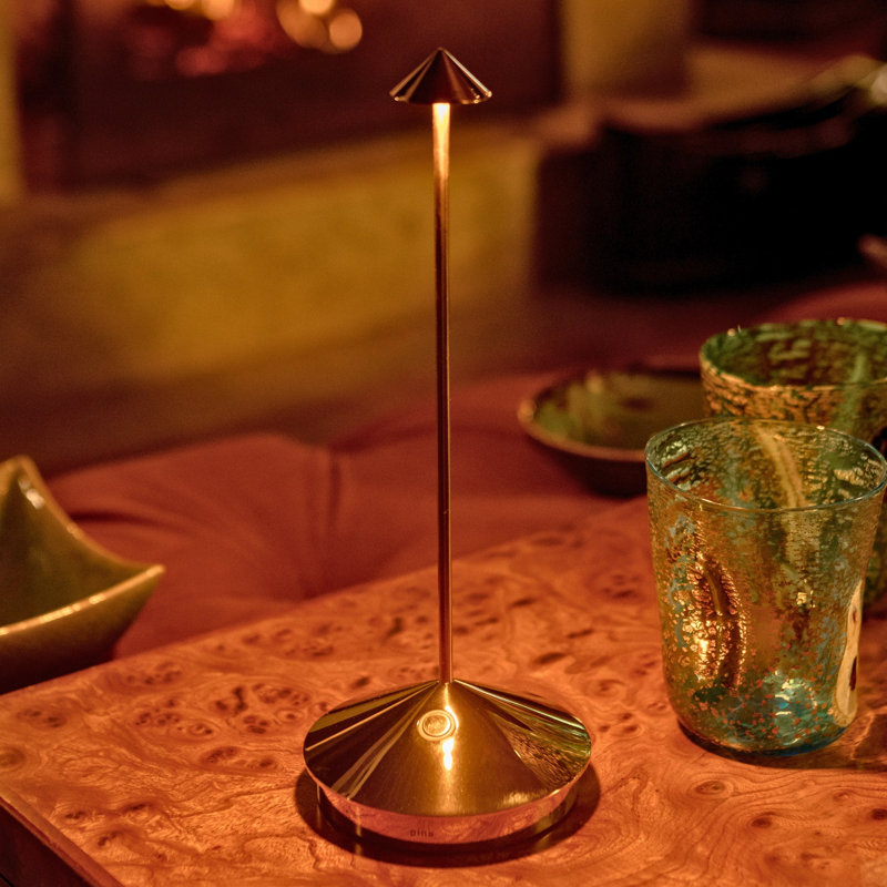 Pina Pro Table Lamp, Copper Leaf