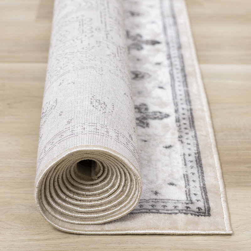 Tapis traditionnel beige Ishant, Rectangle 7 pi 10 po x 10 pi 6 po