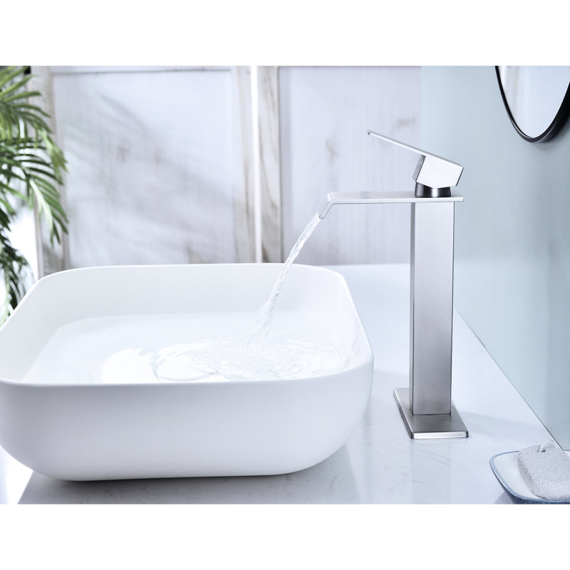 Robinet de salle de bain avec bec cascade, finition en nickel brossé, aérateur de 1,2 gallon par minute, bonde escamotable, facile à installer pour lavabo de meuble-lavabo