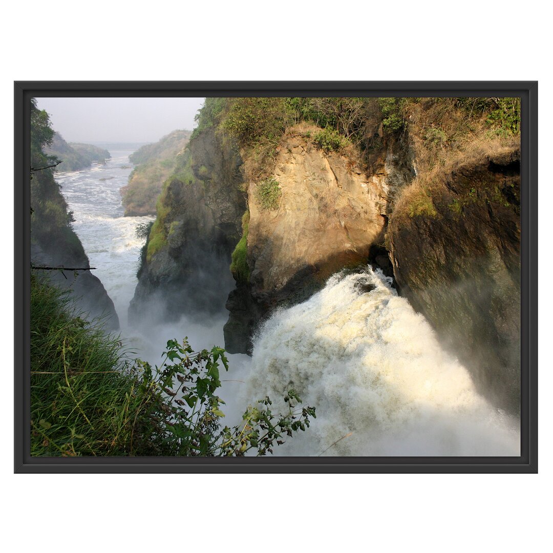 Gerahmtes Wandbild gigantischer Wasserfall