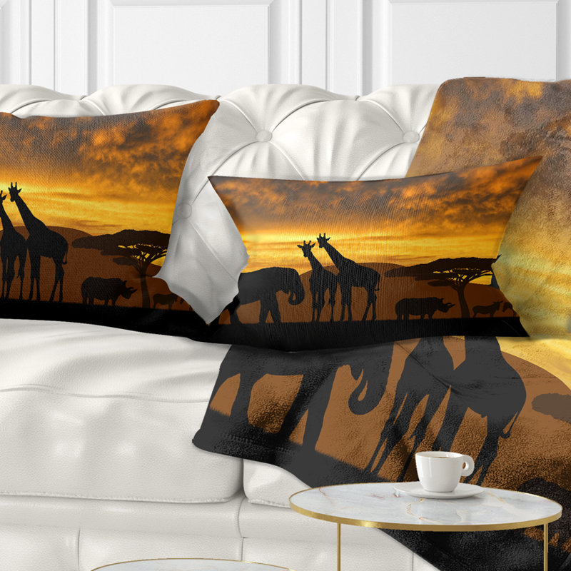 Coussin lombaire girafes et éléphant et rhino