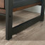 Table d'appoint, table de chevet, brun, tiroir, chambre à coucher, style industriel, glissières en métal, butées, conception compacte, finition chêne chaud, tablette inférieure ouverte, bois d'ingénierie compact,