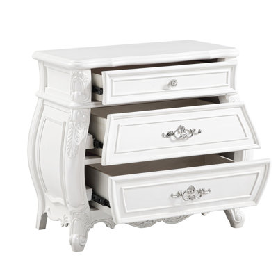 Table de chevet Pearl White 3 pour la chambre à coucher - Construction avec rangement spacieux et élégantes sculptures complexes