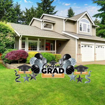 11 Piece Congrats Grad Garden Stake Set