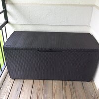 Capri 80 Gallon Deck Box - Brown