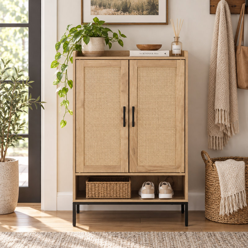 Meuble à chaussures Scribo à 5 niveaux en bois avec portes en rotin et étagères ouvertes - Rangement d'entrée