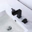 Robinet de salle de bain à large entraxe