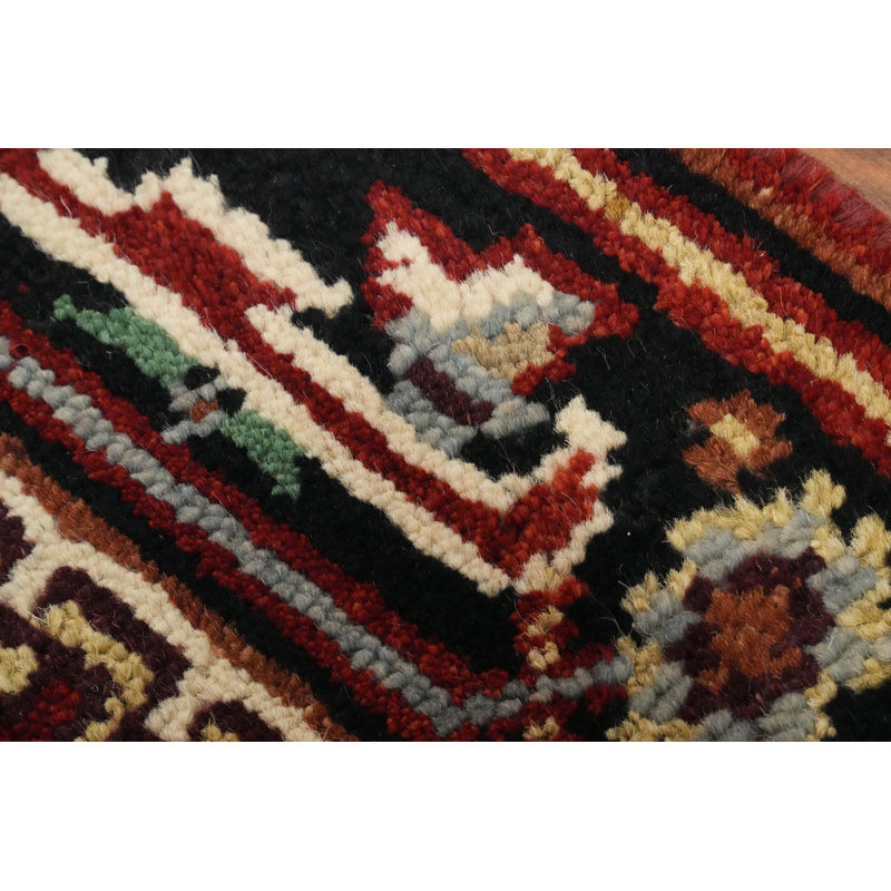 Tapis rouge à motif géométrique 3x21