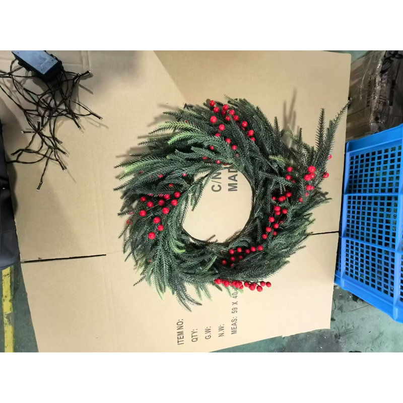Faux Noël avec lumières DEL, 108 po de long, votre charme festif à la maison crée une ambiance