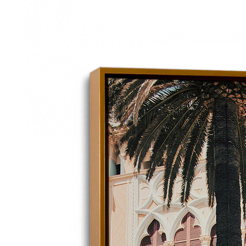 Impression sur toile Coastal Villa, dans un cadre en chrome poli, 30 po x 20 po, Cadre flottant or poli