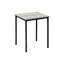 3 tables avec stratifié gris et structure en métal noir robuste