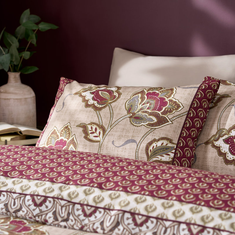 Kashmir Reversible Duvet Cover Set with Pillowcases, Single Duvet Cover + 1 Standard Pillowcase