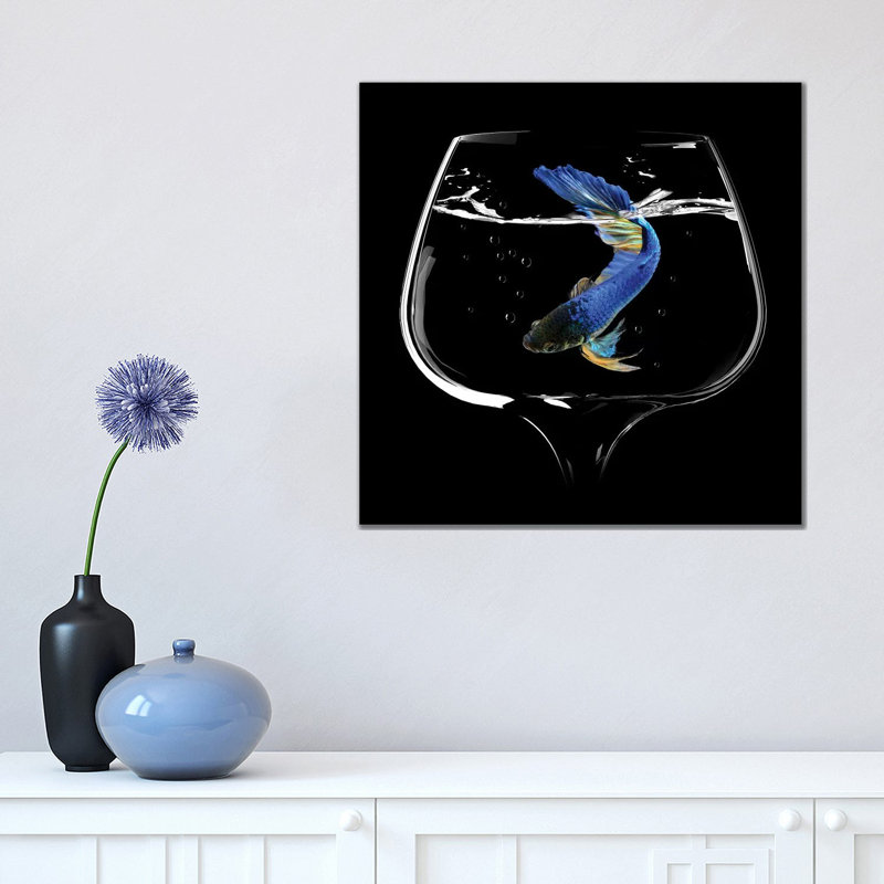 Betta Fish Dance by Antonyus Bunjamin - Wrapped Canvas Print, 45.72 cm H x 45.72 cm W x 1.91 cm D