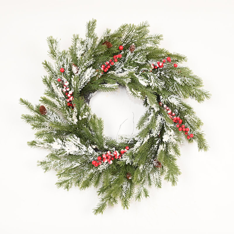Couronne de pin artificielle 24 po avec baies rouges et pommes de pin artificielles pour Noël