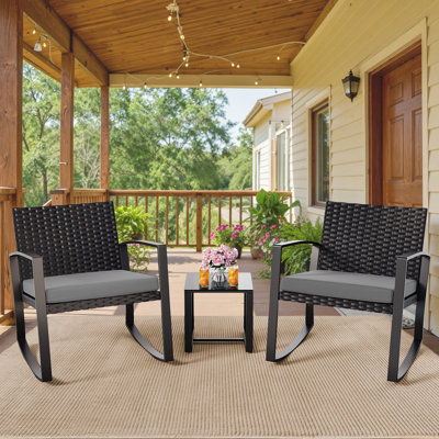 Ensemble 3 pièces de chaises berçantes d'extérieur avec coussins, ensemble de conversation de patio avec table basse