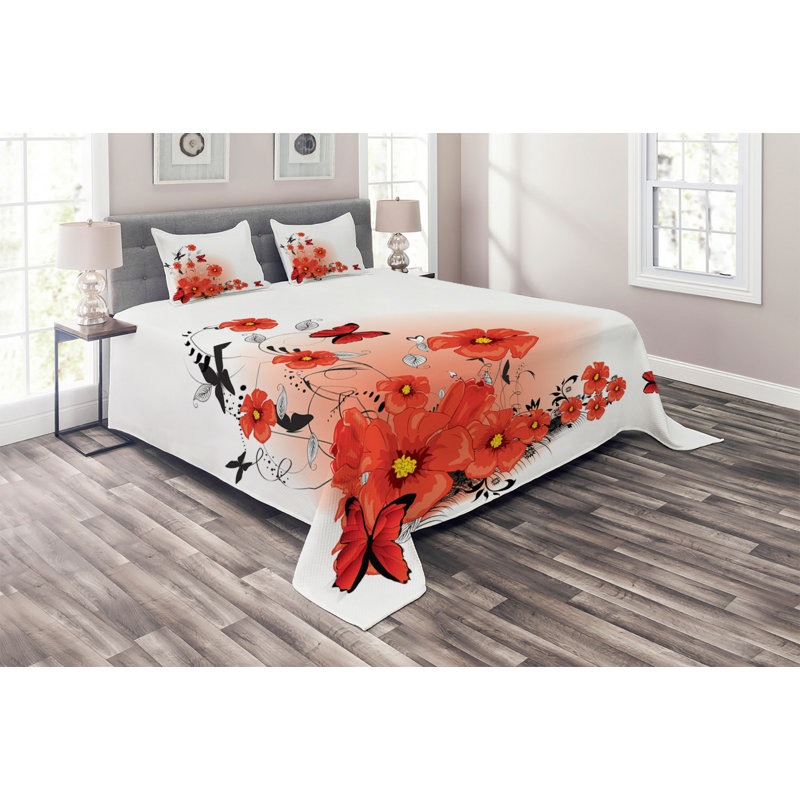 Poppy Farmhouse / Country Floral Coverlet