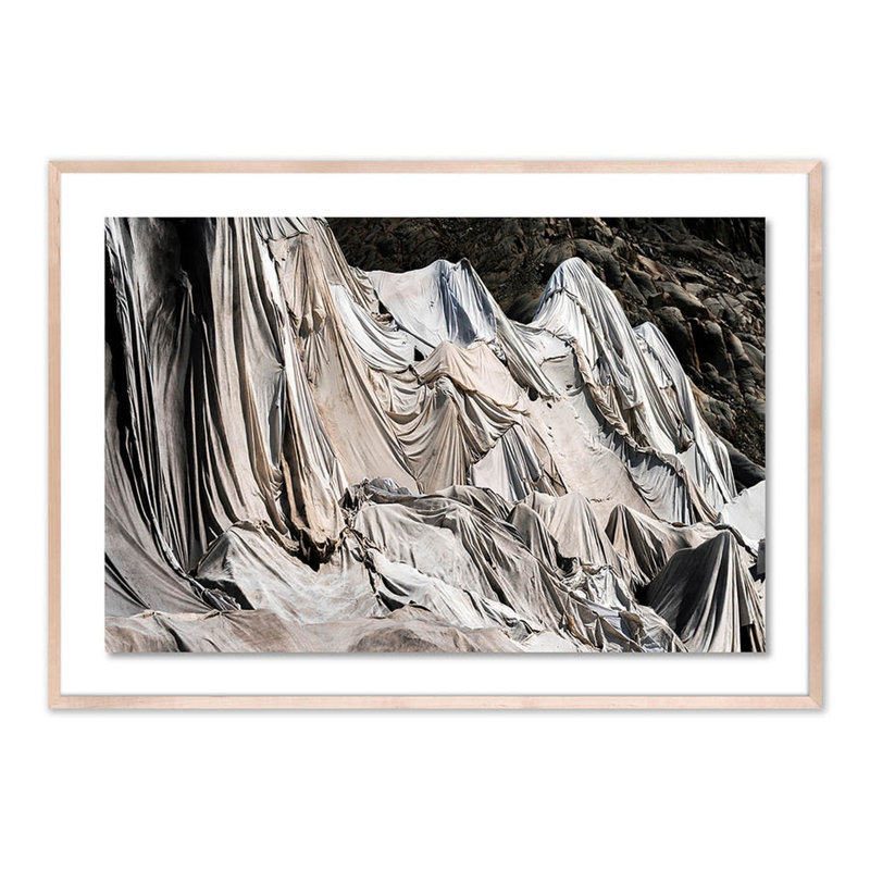 « derrière the cold voile i » par michael schauer-cadre photo, impression sur papier, H 34 po x l 48 po x P 2,5 po, Naturel