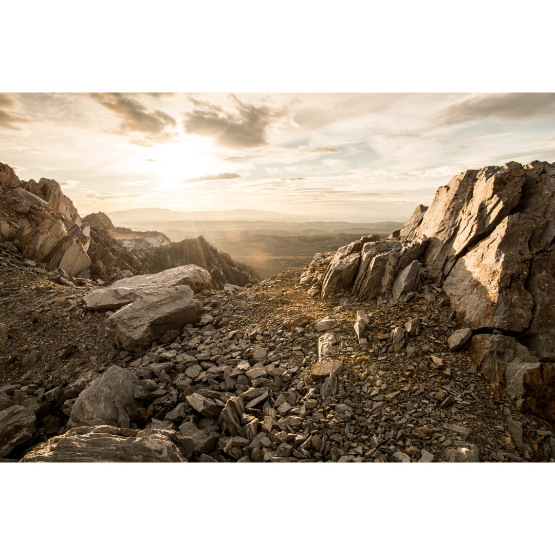 Rocky Mountain und Sonnenuntergang von Fodor90 - Drucken