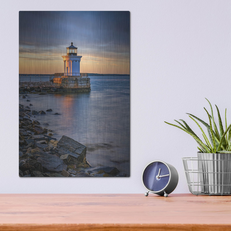 Mur en métal Breakwater Bay «Days End At Portland Breakwater Light» par Rick Berk, H 16 po x l 12 po