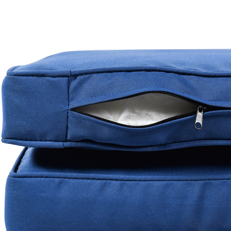 Élégant lit de jour pour cour avec auvent rétractable et dessus de coussin pour se prélasser sur le patio, coussins amovibles et confortables, véranda adaptée