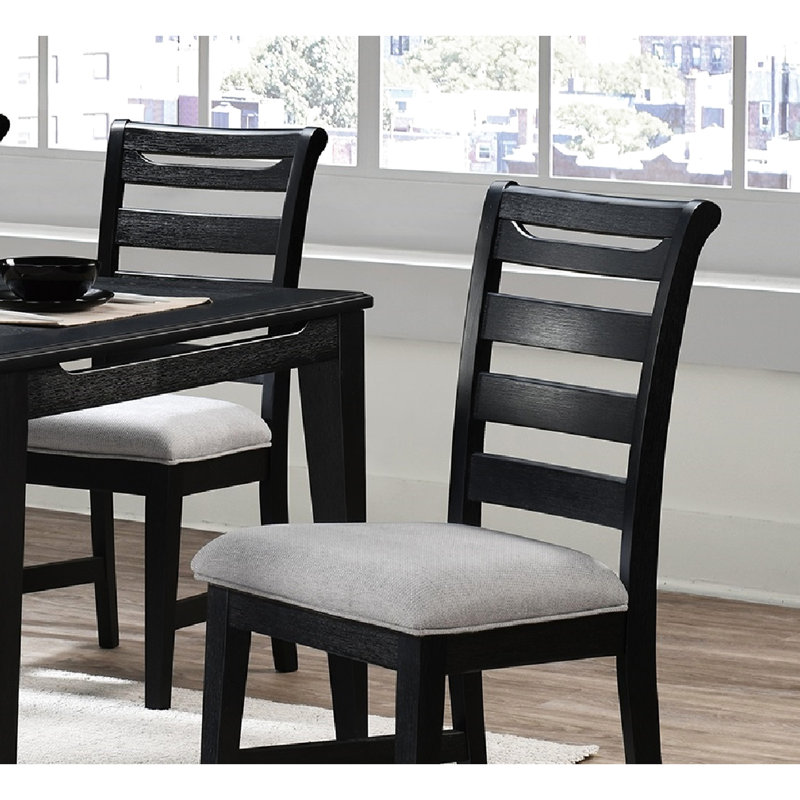 2 chaises noires de salle à manger, dossier moderne, assise rembourrée en mousse, structure en bois d'hévéa,