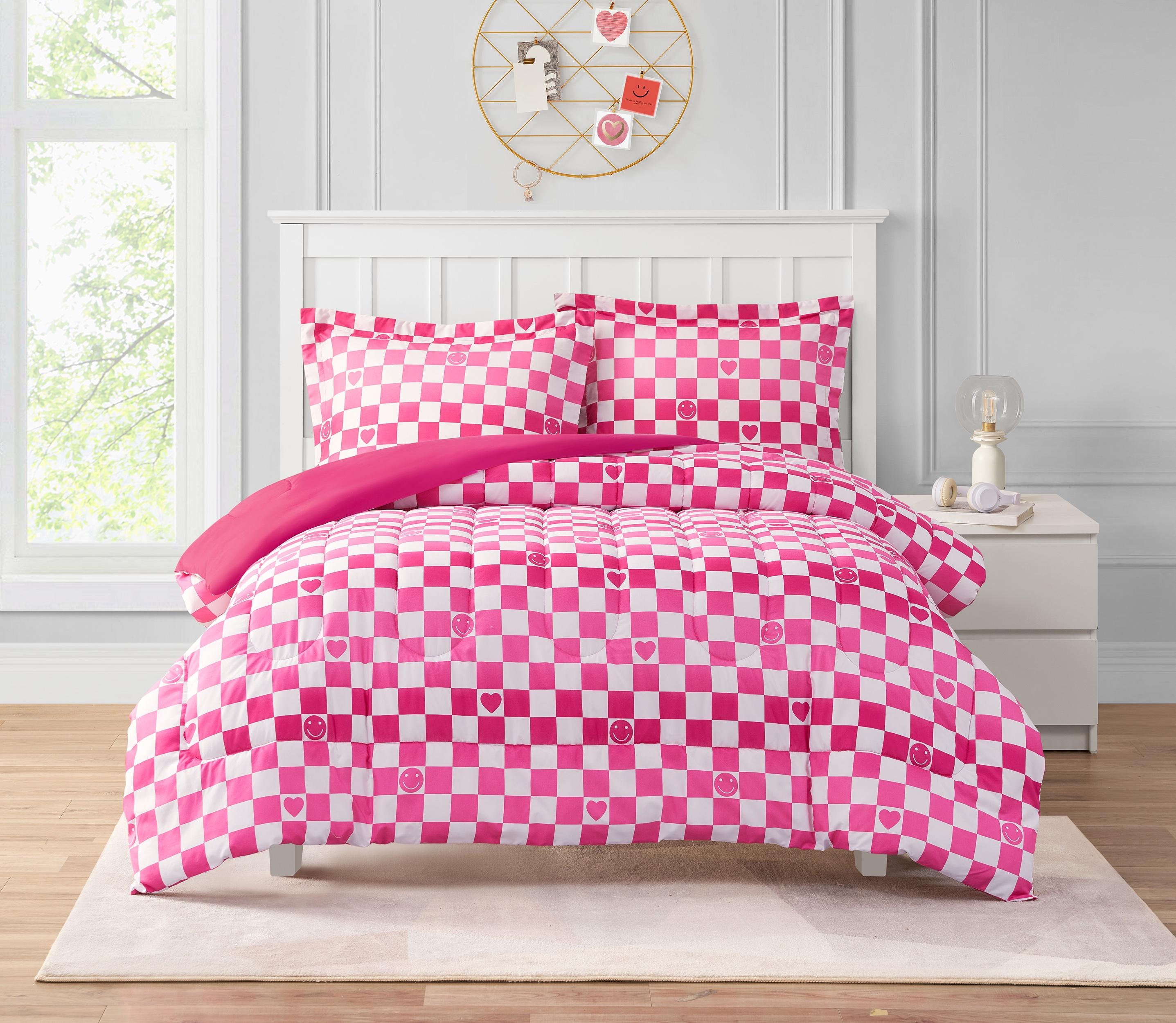 Ombre Checkerboard Hearts Vinyl