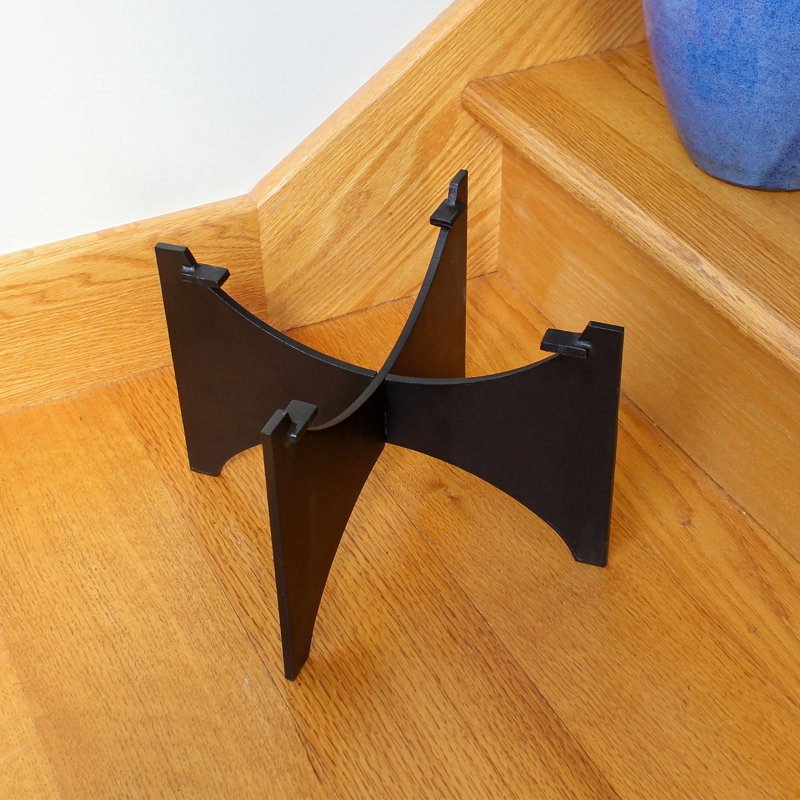 Brighid Metal Plant Stand, Small