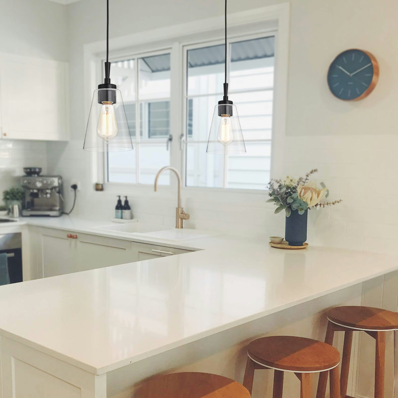 Luminaire suspendu moderne 1 lumière Cassand avec abat-jour en verre conique transparent, Noir mat