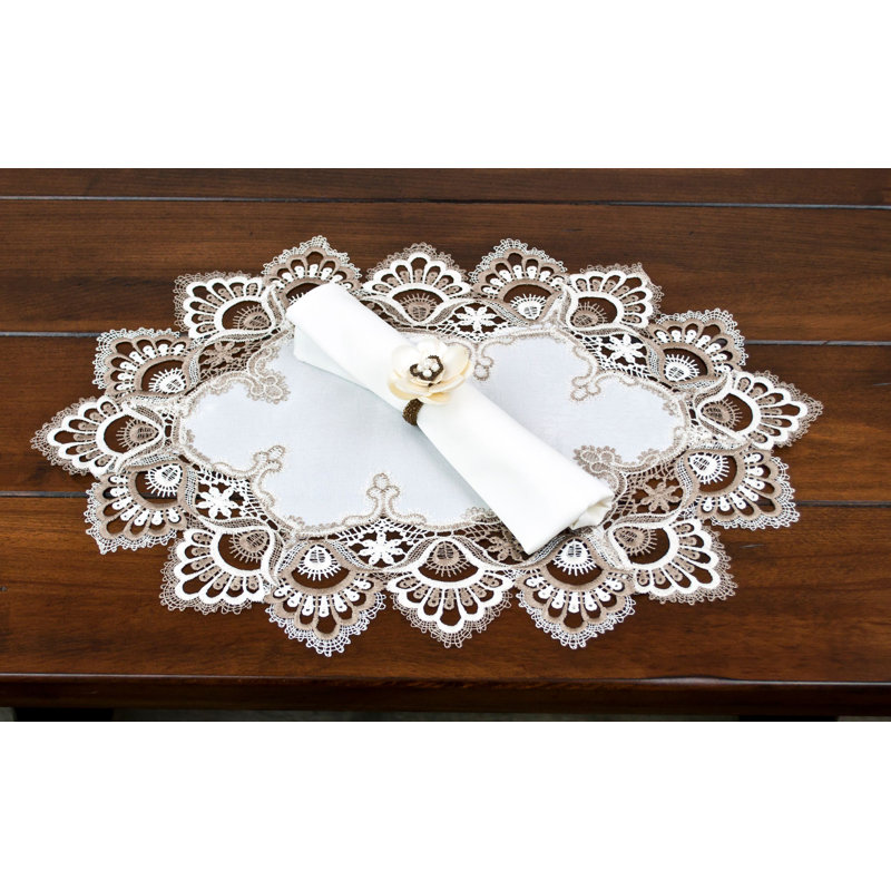 Napperon Elmwood cacao couleur terre et jacquard blanc (14 po x 21 po)