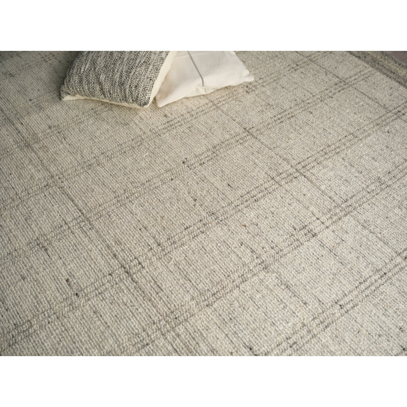 Desi hand-knotted Wool Silver Area Rug, Rectangle 9' x 12', Silver