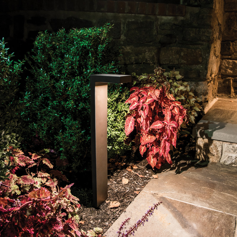 Ledge Low Voltage Integrated LED Metal Pathway Light, 2700K, Black on Aluminum