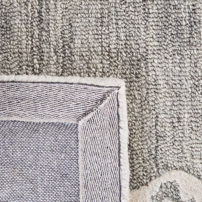 Micro-Loop Hand Tufted Wool/Cotton Oriental Rug in Gray, Round 5'
